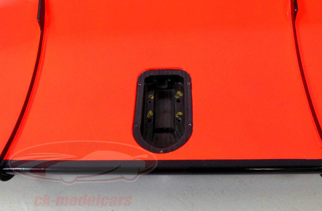 Marussia MVR-02 Formel 1 2012 Glock / D'Ambrosio Заднее антикрыло Подключение плиты