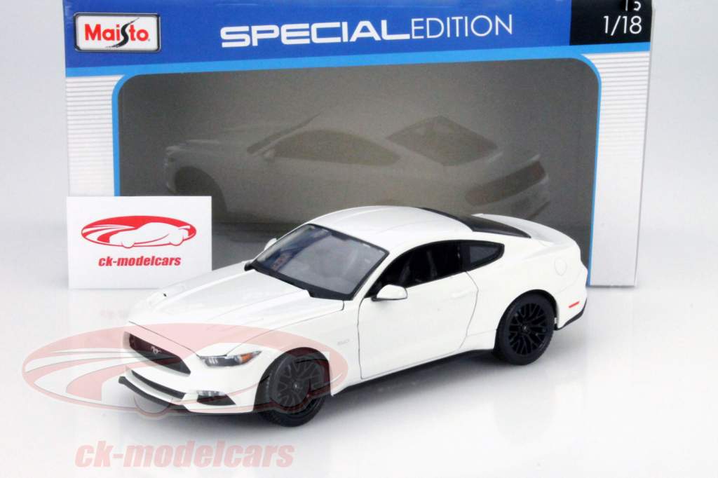 Ford Mustang 建設した年 2015 白 1:18 Maisto