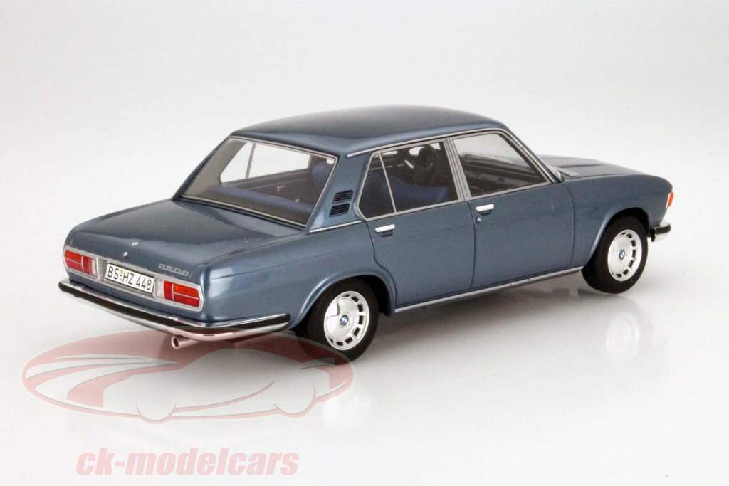 BMW 2500 (E3) Year 1968 gray blue metallic 1:18 BoS-Models