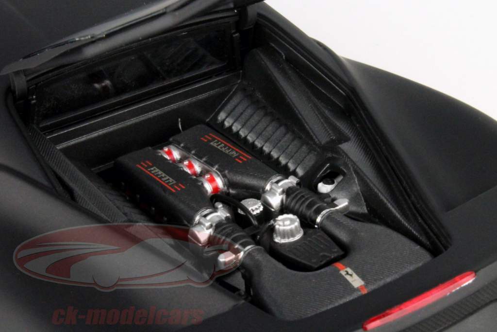 Ferrari 458 Speciale Byggeår 2013 matt sort 1:18 HotWheels Elite