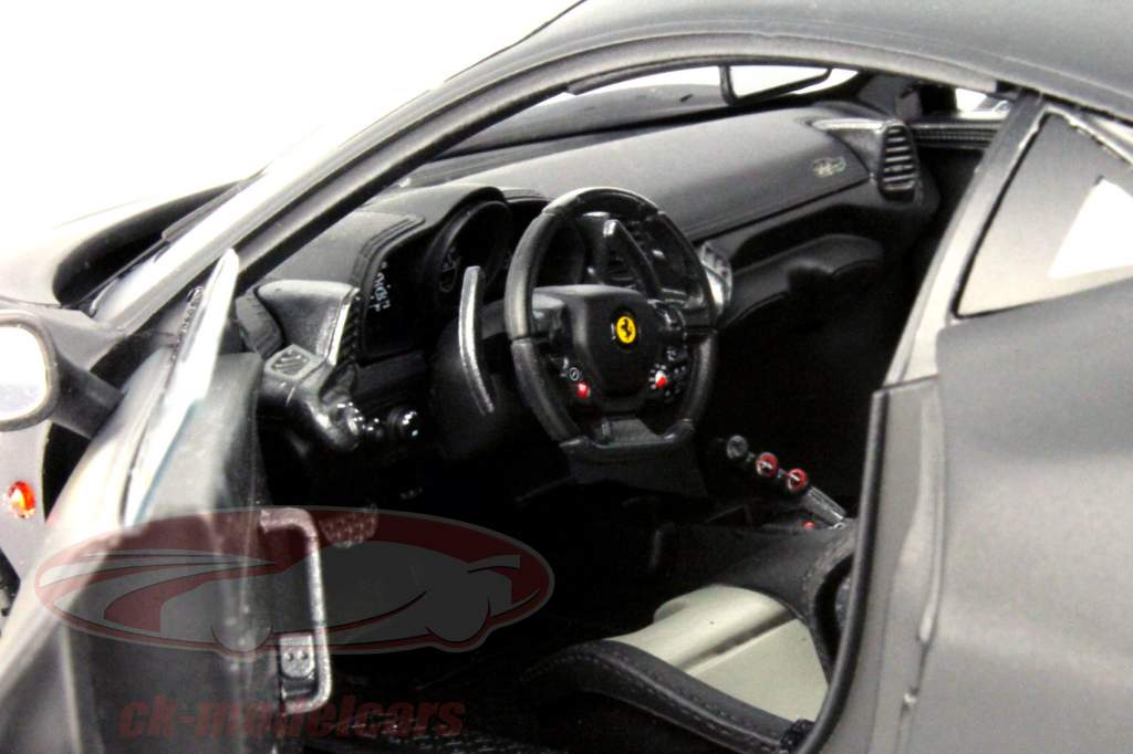 Ferrari 458 Speciale Byggeår 2013 matt sort 1:18 HotWheels Elite