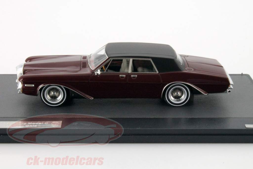 Duesenberg Model D Exner - Ghia année 1966 brun 1:43 Matrix
