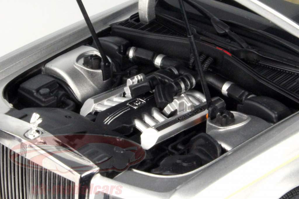 Rolls Royce Phantom EWB année 2012 argent 1:18 Kyosho