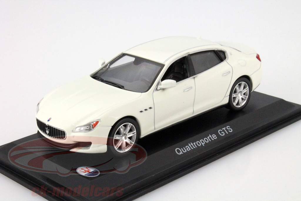 Maserati Quattroporte GTS wit 1:43 WhiteBox