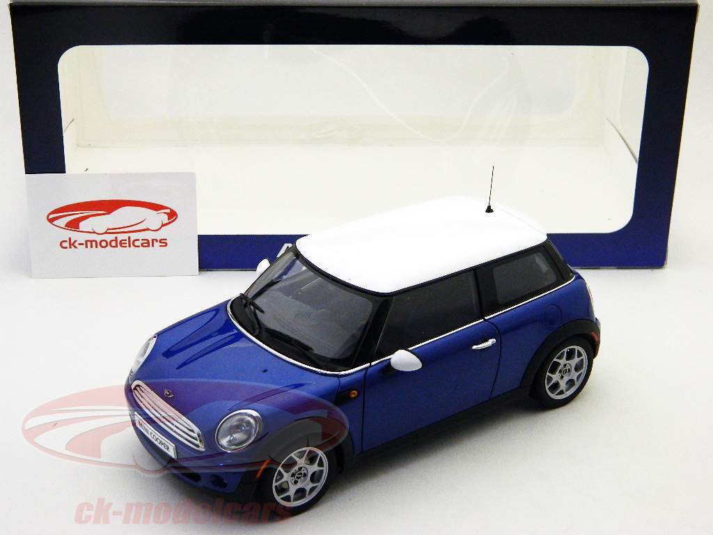 Mini Cooper Bleu / bleu métallique modèle 2006 1:18 AutoArt