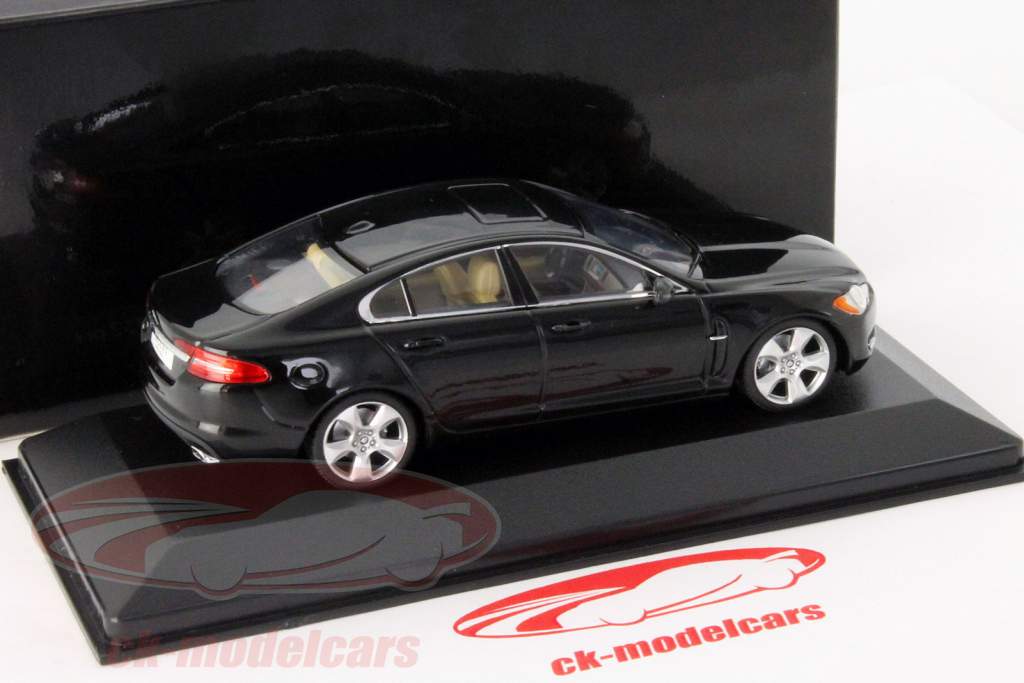 Minichamps 1:43 Jaguar XF Year 2007 black metallic 400130700