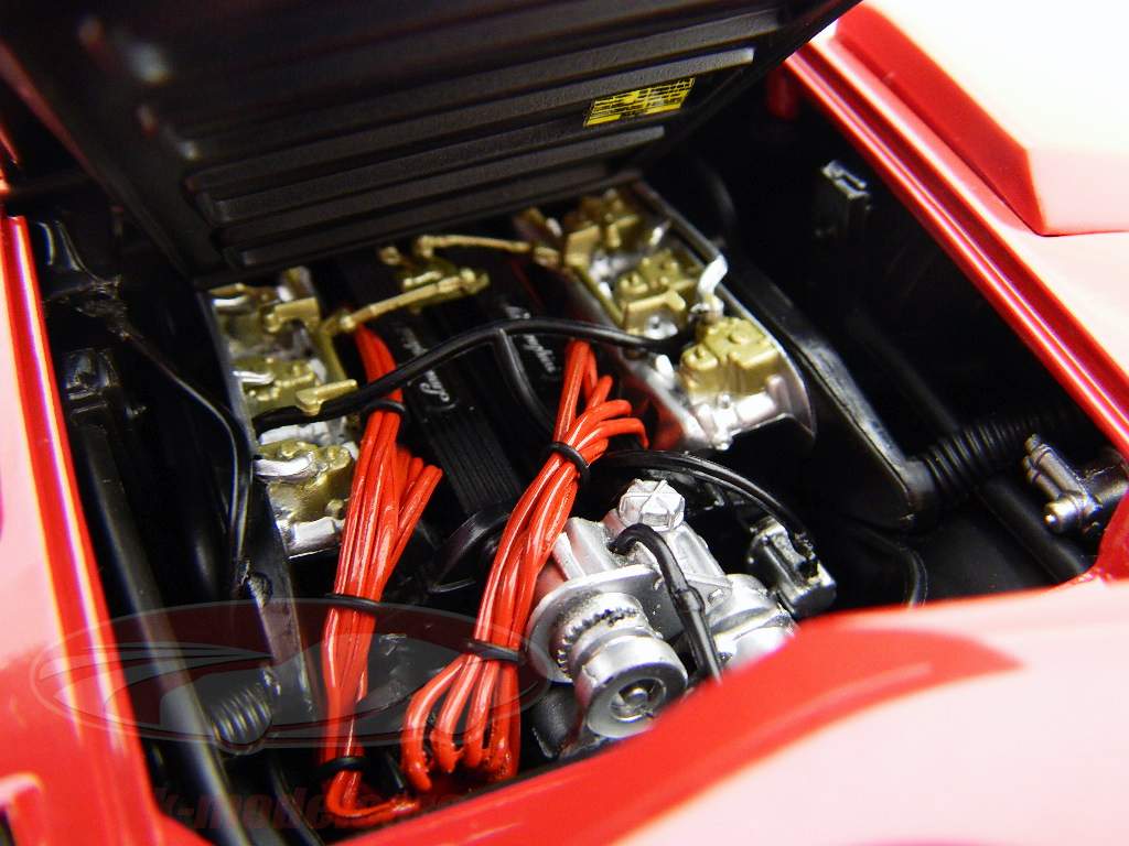 Lamborghini Countach LP5000 S rood / rood 1:18 Kyosho
