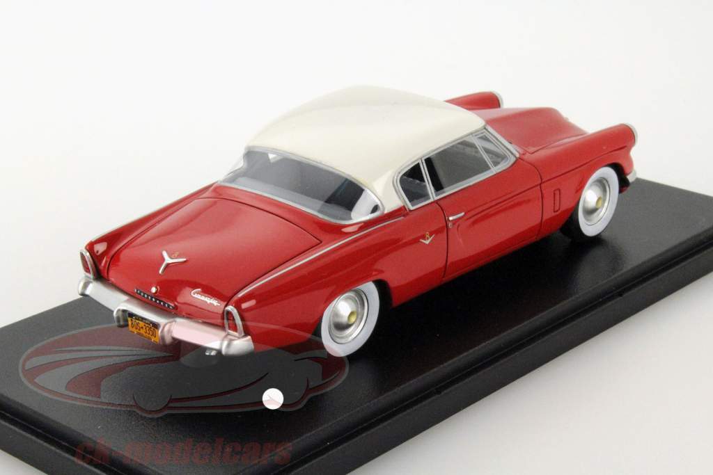 Studebaker Commander Starliner Year 1953 red / white 1:43 BoS-Models