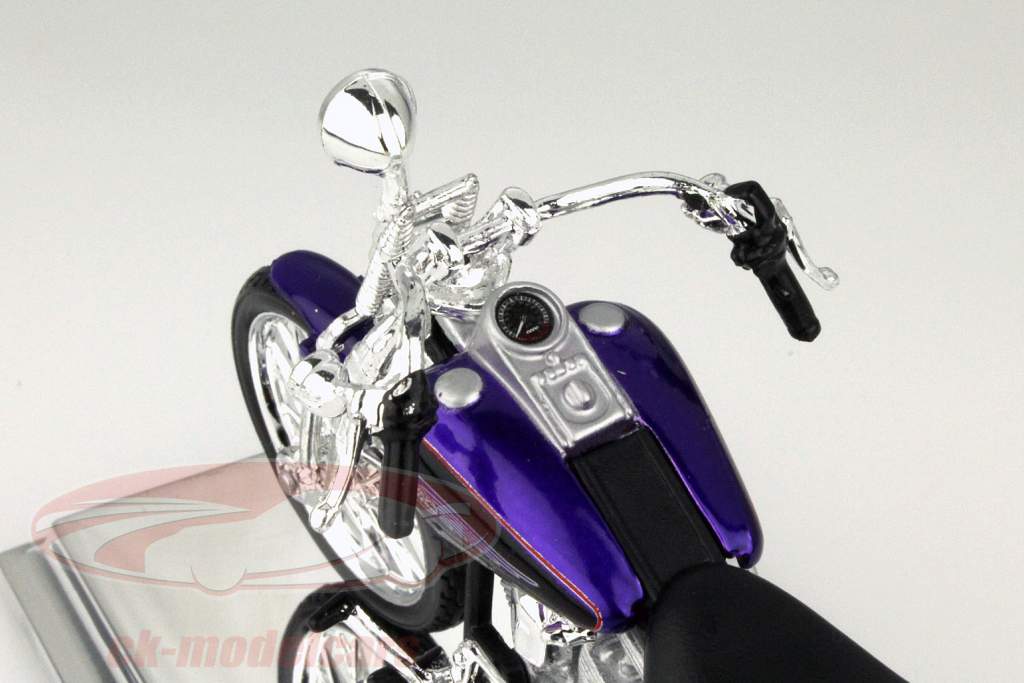 Harley Davidson FXSTS Springer Softail År 2001 lilla 1:18 Maisto
