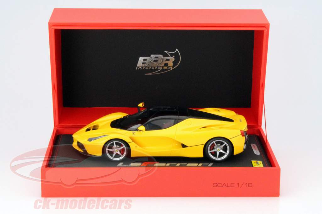 Ferrari LaFerrari Año 2013 amarillo / negro 1:18 BBR