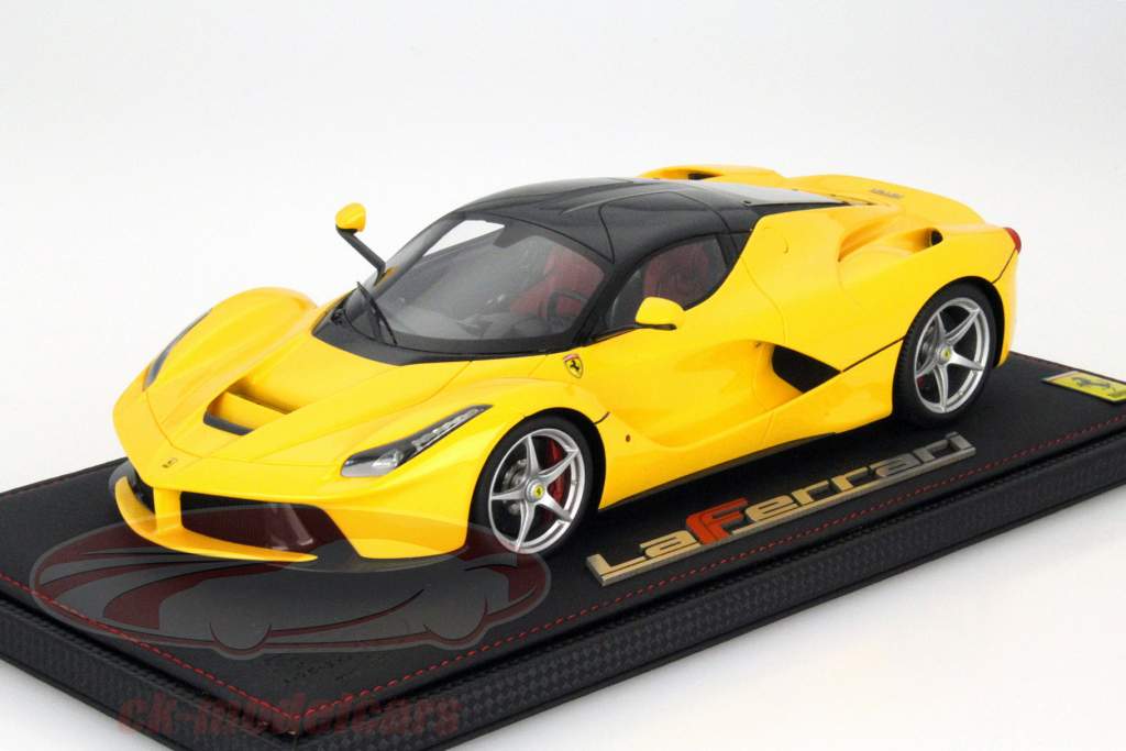 Ferrari LaFerrari Año 2013 amarillo / negro 1:18 BBR