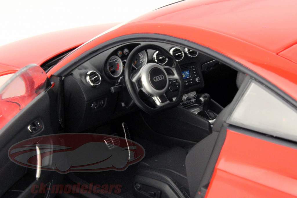 AUDI TT ROADSTER 2006 1/18