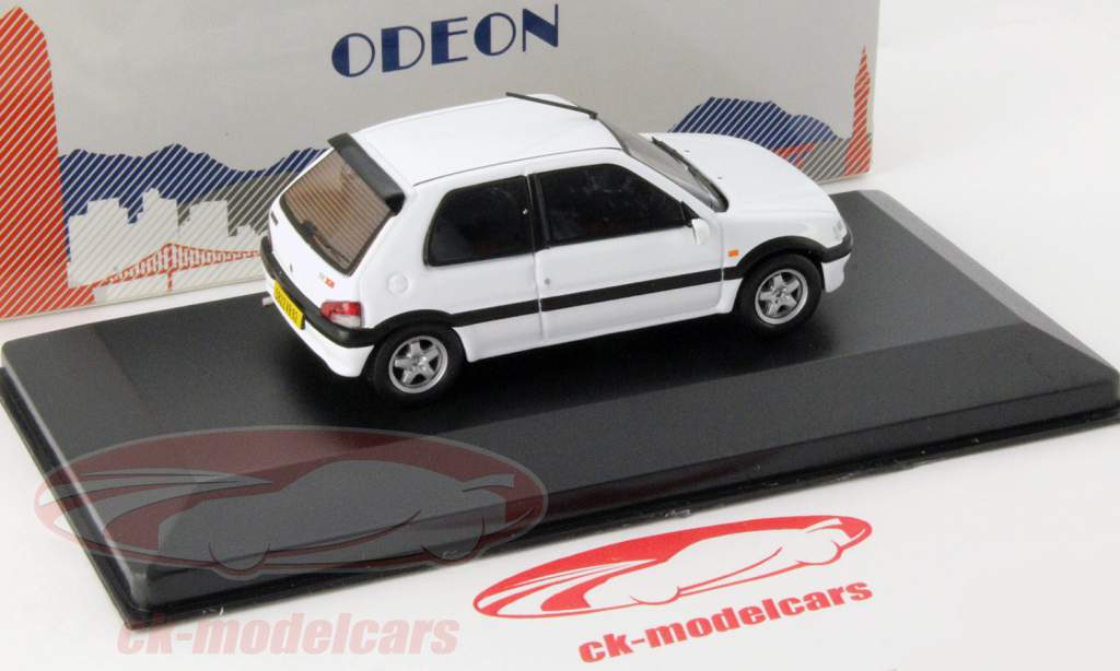 Peugeot 106 XSI ano 1994 branco 1:43 Odeon