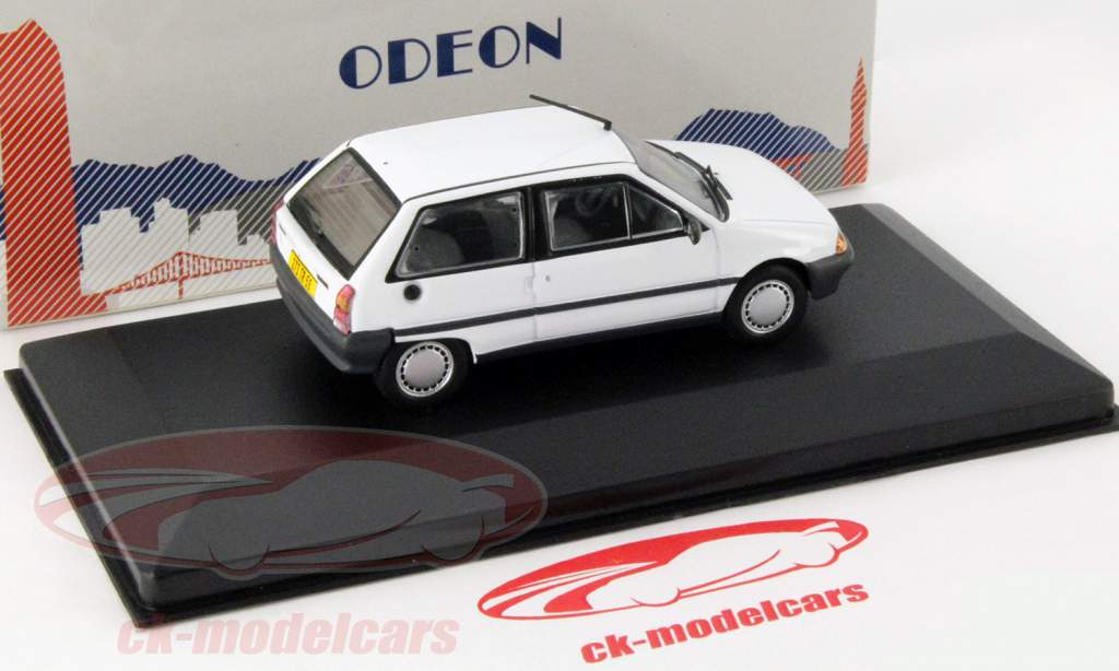 Citroen AX año 1988 blanco 1:43 Odeon