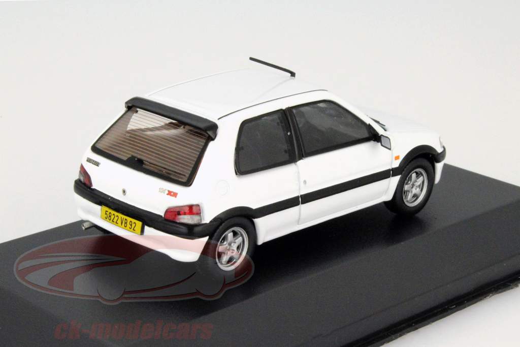 Peugeot 106 XSI year 1994 white 1:43 Odeon