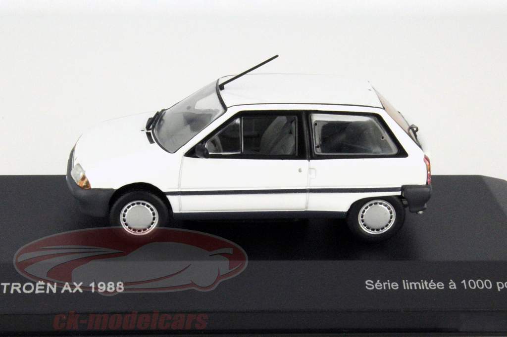 Citroen AX año 1988 blanco 1:43 Odeon