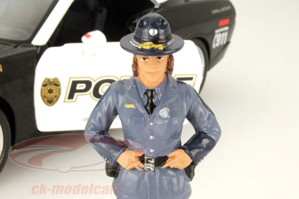 Stat Trooper Sharon Figur 1:18 American Diorama
