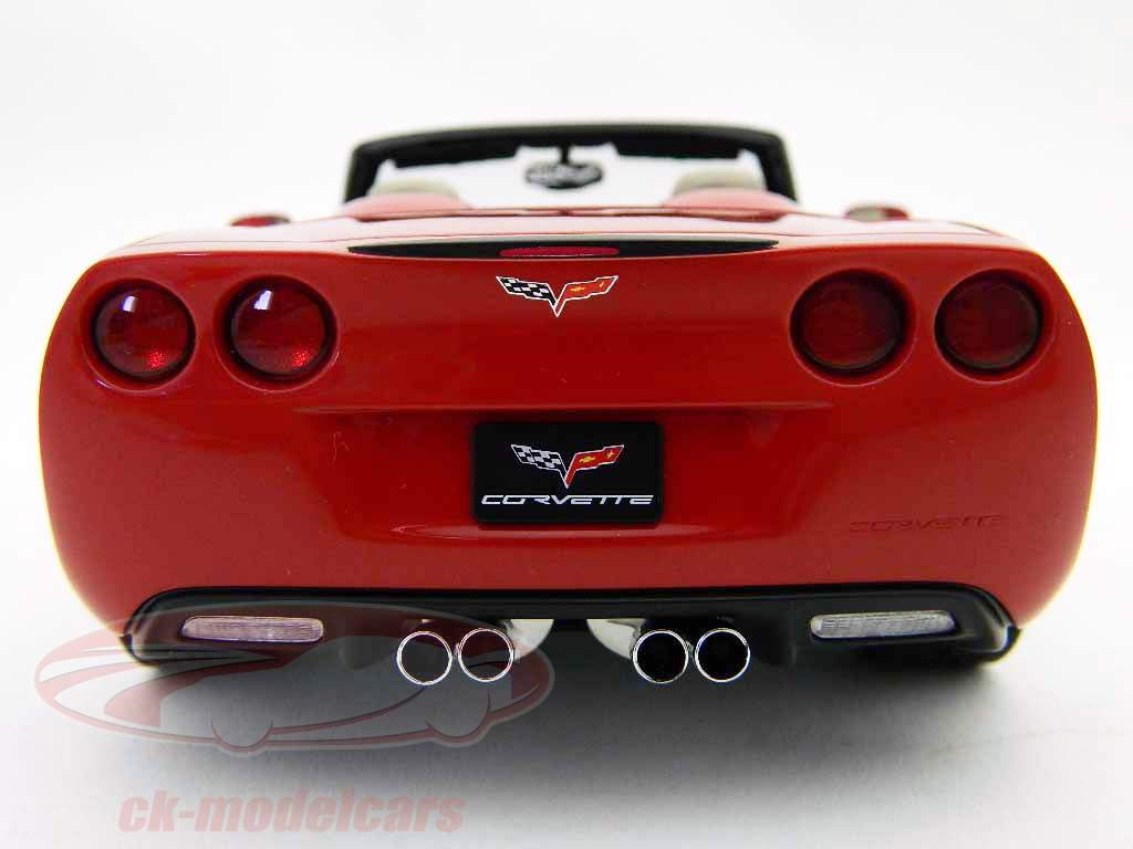 雪佛兰考维特C6敞篷BJ。2,005转/红1:18 AA