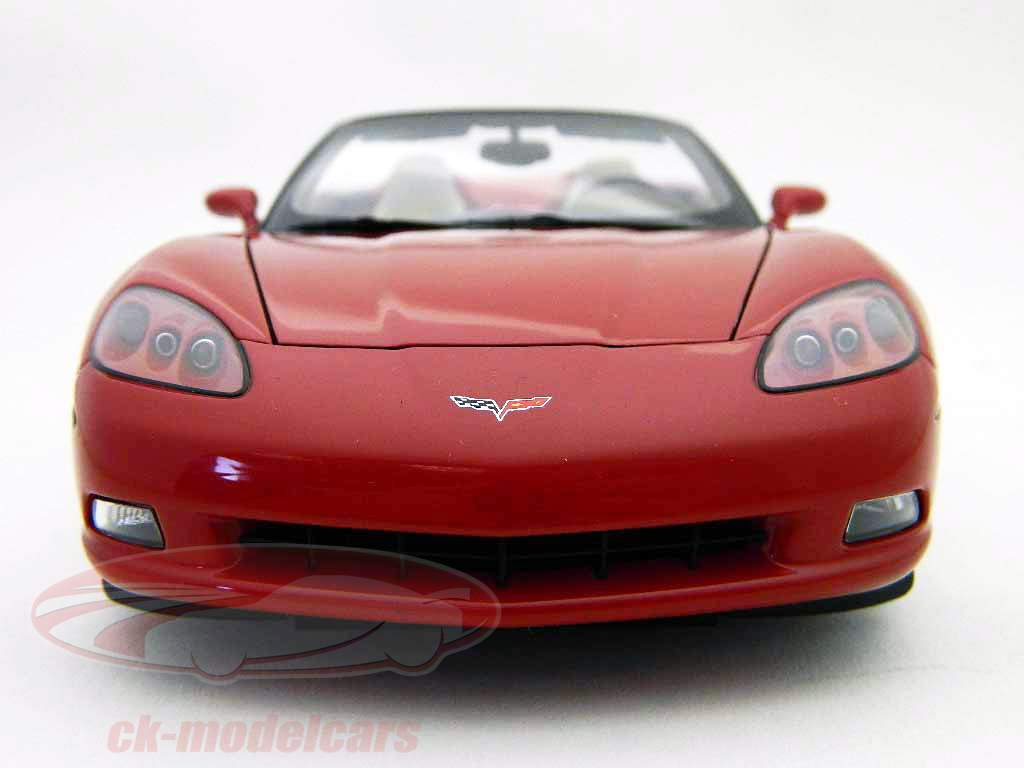 雪佛兰考维特C6敞篷BJ。2,005转/红1:18 AA