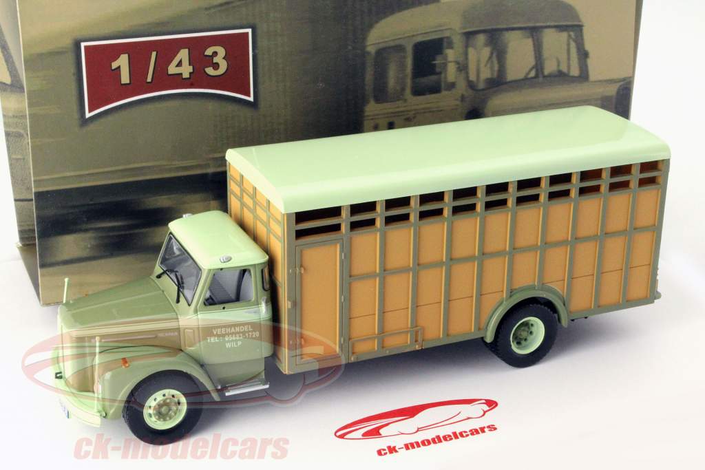 Scania LS 85 S Скотовоз лайм / светло-коричневый 1:43 Ixo