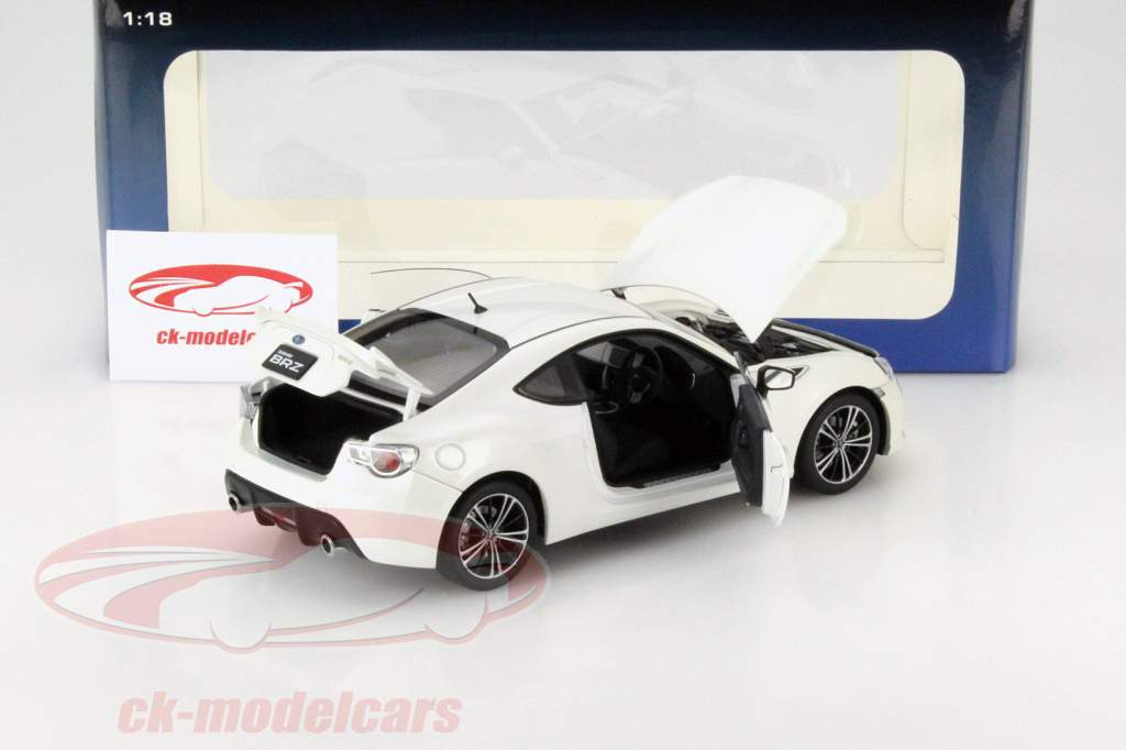 斯巴鲁 BRZ 白色 1:18 奥托 AUTOart