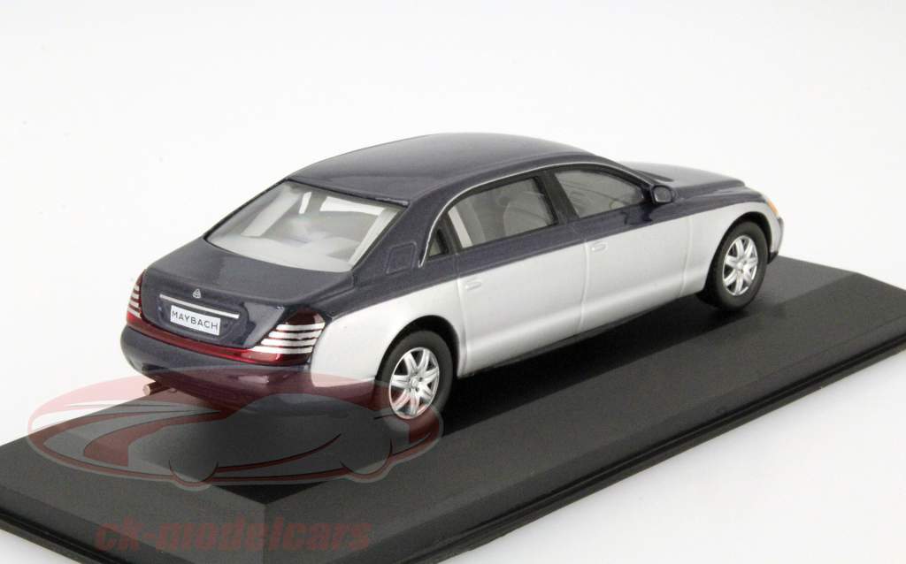 Maybach 62 År 2009 mørkeblå metallic / sølv 1:43 WhiteBox
