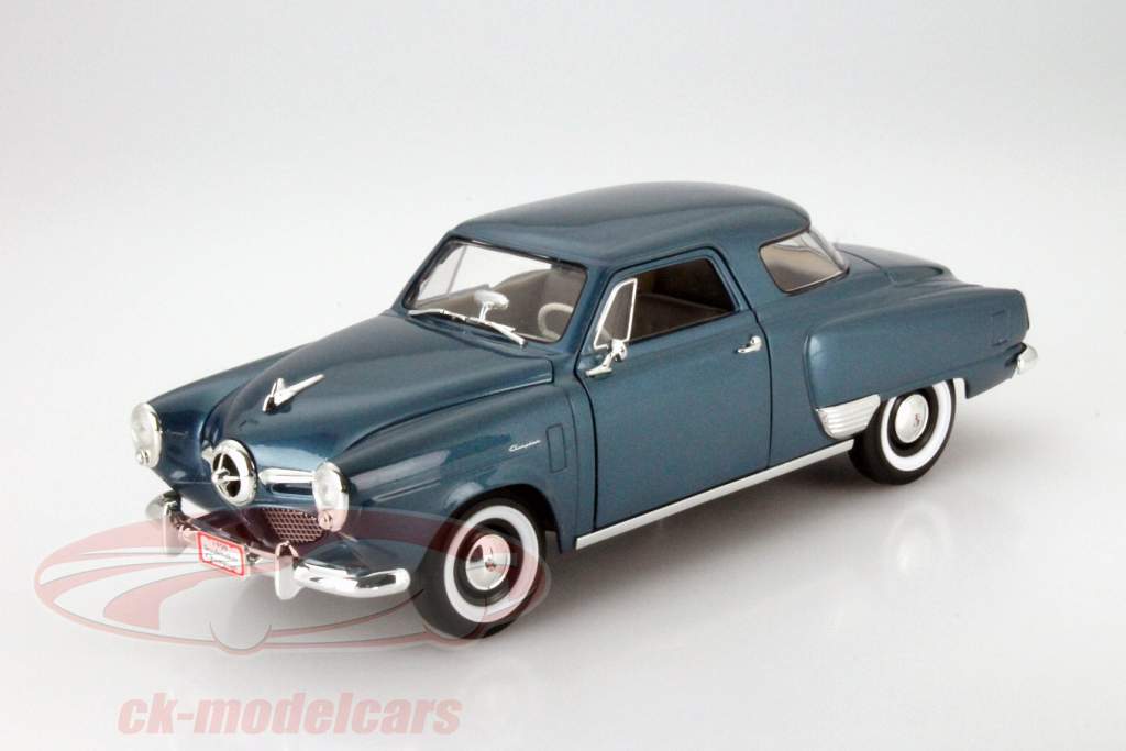 Studebaker Champion Year 1950 dark blue 1:18 Yatming