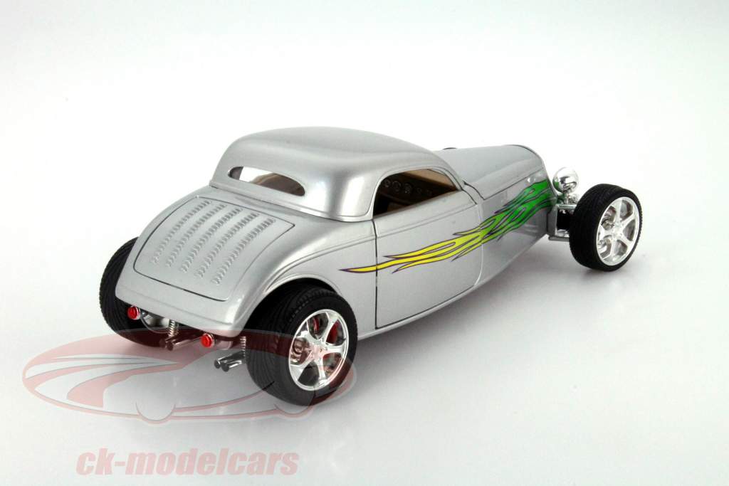 Ford Coupe 年 1933 銀 1:18 Yatming