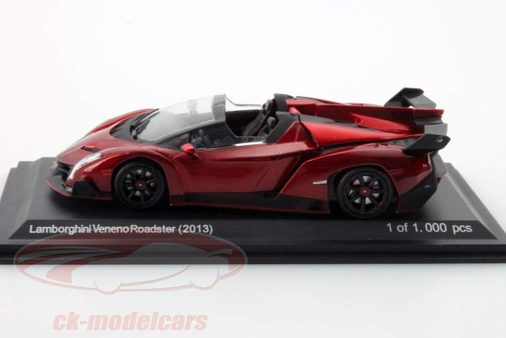 Lamborghini Veneno Roadster Jaar 2013 donker rood metalen 1:43 WhiteBox
