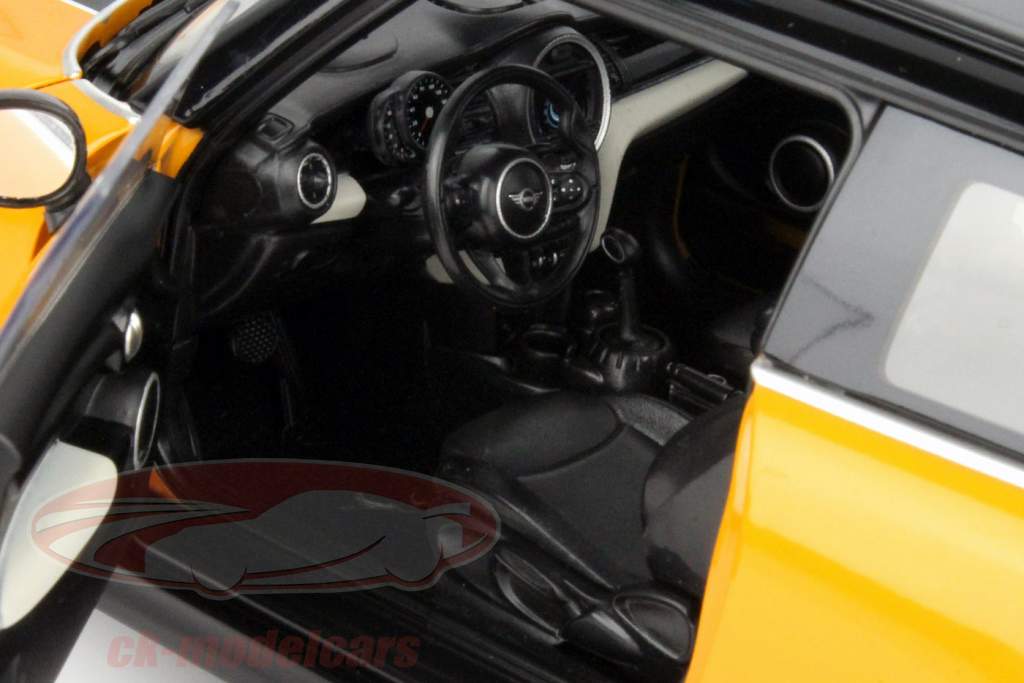 Mini Cooper S (F56) вулканический оранжевый 1:18 Norev