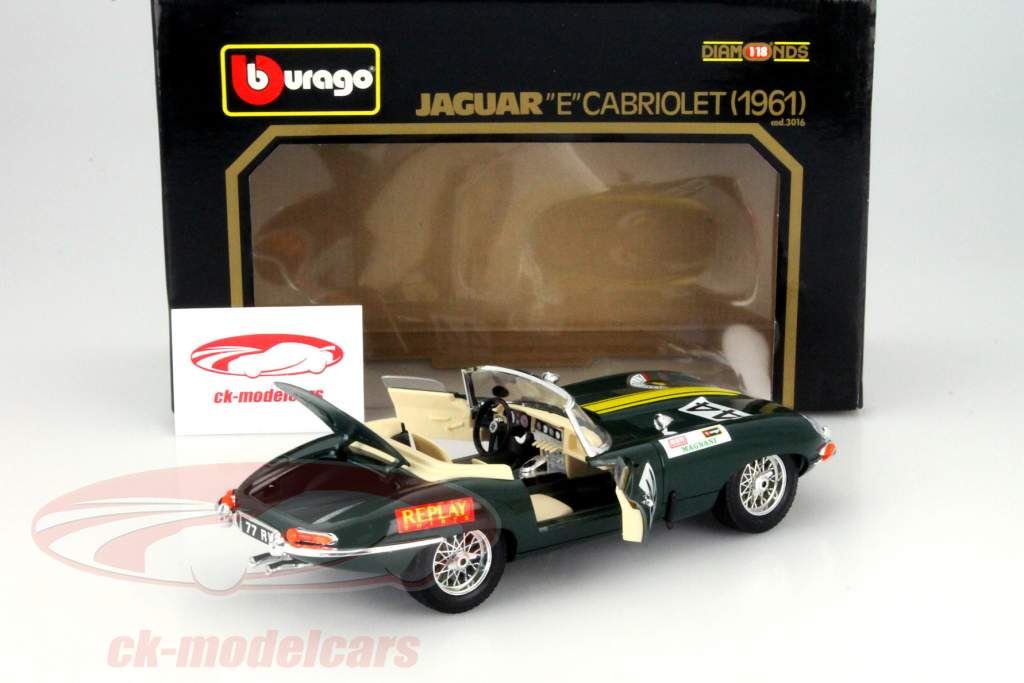 Jaguar E-Type Cabriolet #44 jaar 1961 1:18 Bburago