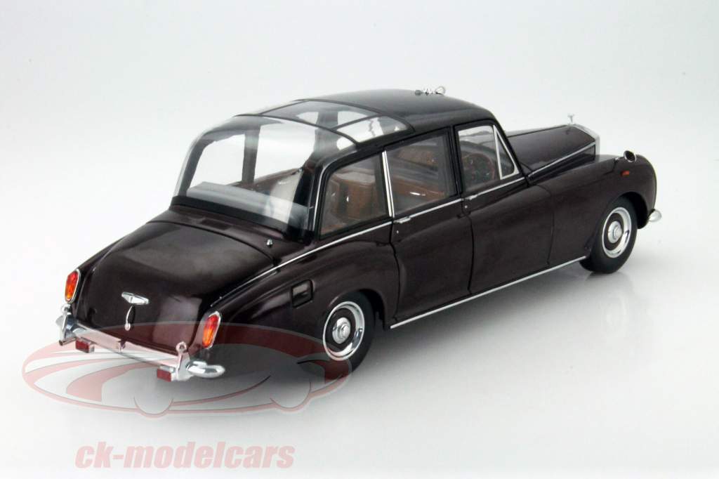 Rolls Royce Phantom VI クイーン バージョン 暗いです レッド / 黒 1:18 CMF
