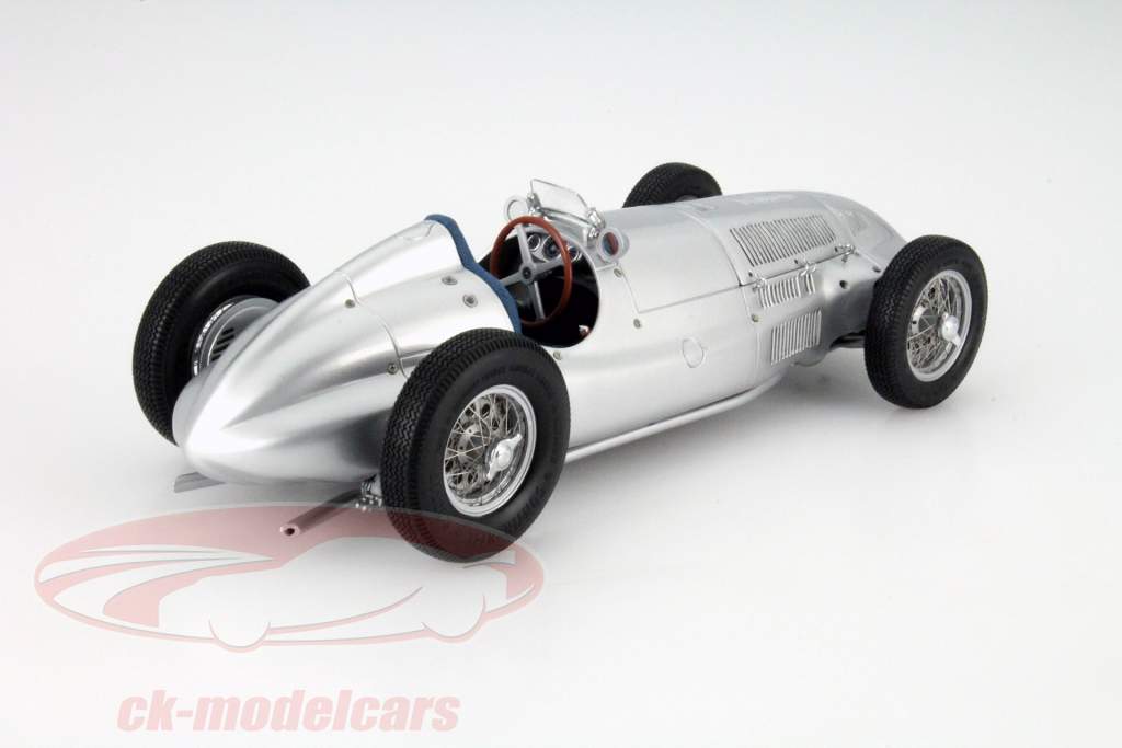 CMC1/18メルセデスベンツW165 1/18 Scale CMC Mercedes Bemz W165, 1938 Der grosse Sieger