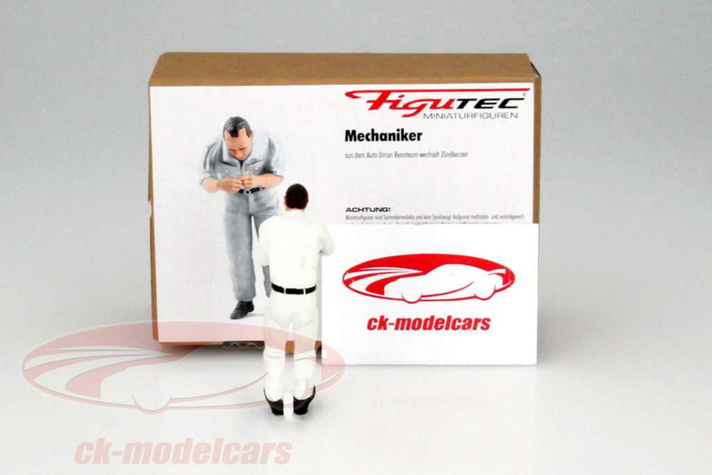 механик с белый комбинезон изменение  искра 1:18 Figutec фигуры