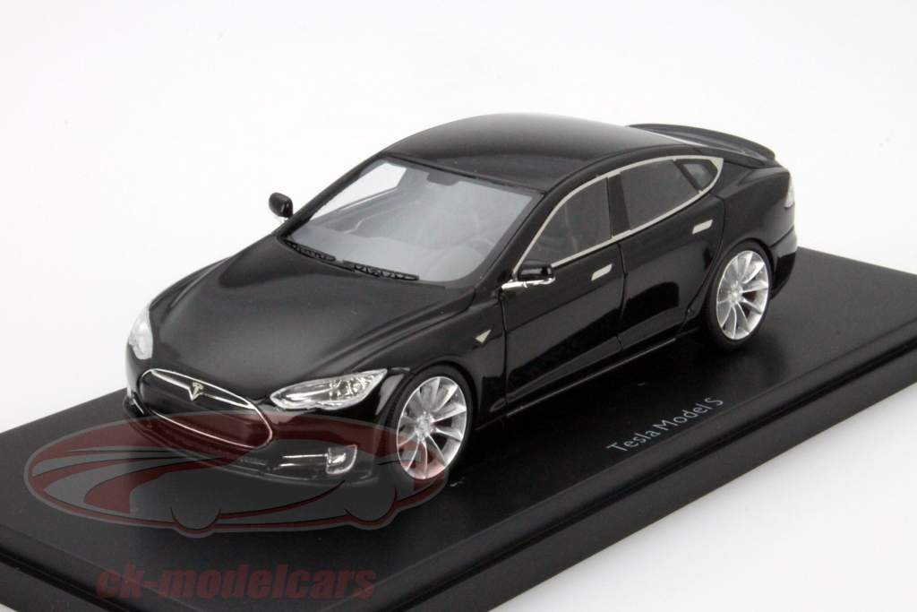 Tesla Model S 黒 1:43 Schuco