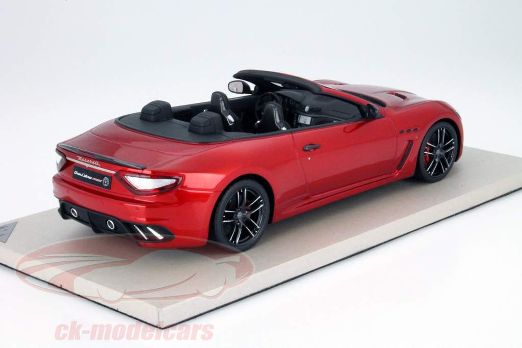 Maserati GranCabrio MC rood 1:18 TopMarques