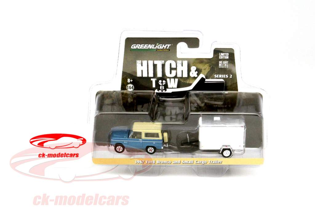 トレーラーヒッチとフォードブロンコとトウシリーズ1:64グリーンライト