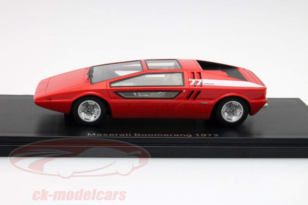 【新品】マセラティ ブーメランMaserati Boomerang モデルキット 新品】マセラティ ブーメランMaserati Boomerang モデルキット