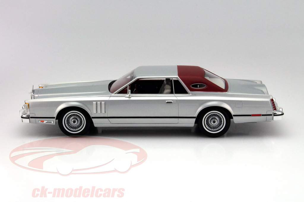Lincoln Continental Mark 5 Coupé 1978 argento / scuri 1:18 BoS MODELLI
