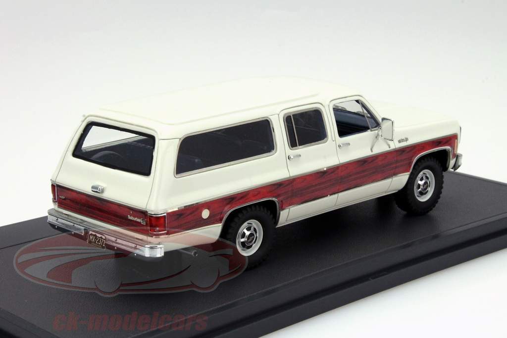 シボレーサバーバンK10 1978年白1時43マトリックス