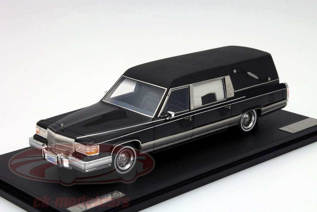 Cadillac Brougham Эврика Конкурс Год 1991 черный 1:43 GLM
