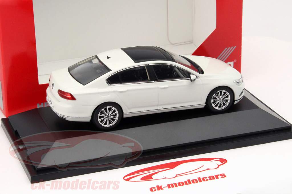 大众 VW 帕萨特 白色 1:43 赫帕 Herpa