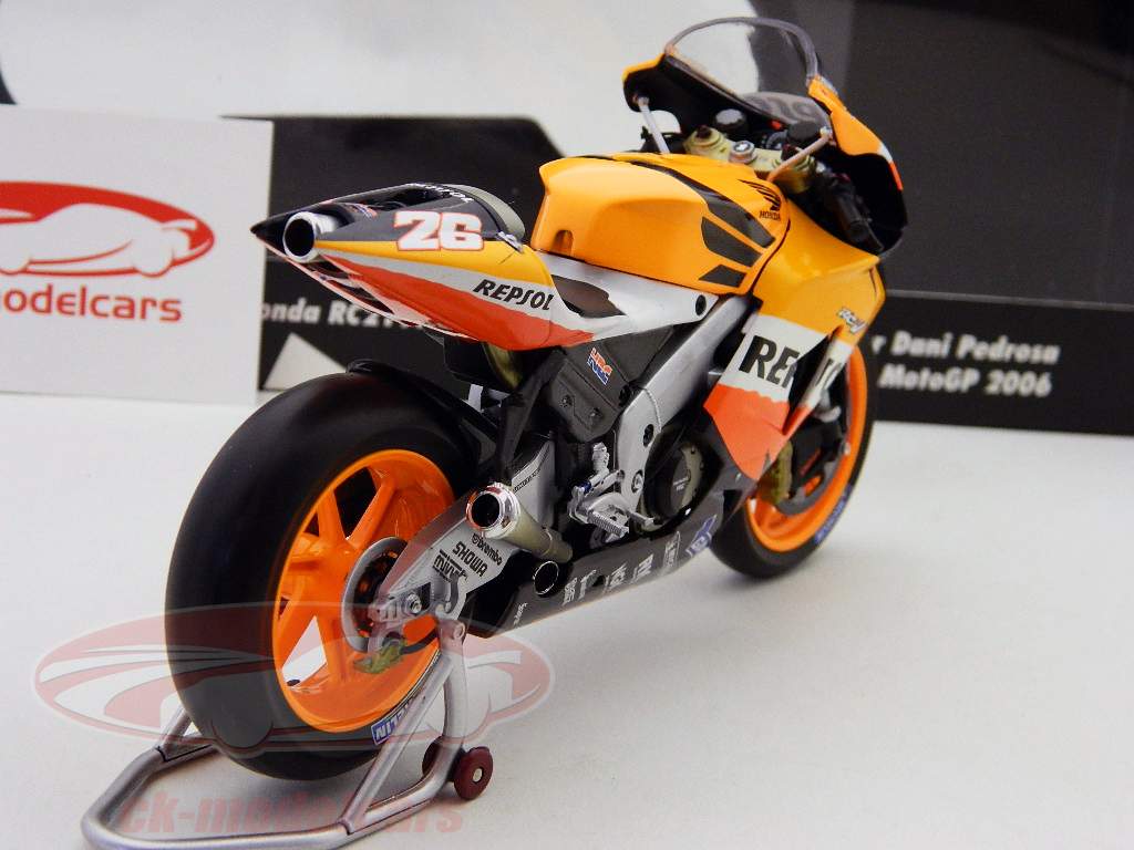 Minichamps Honda RC211V Dani Pedrosa 2006 1/12 MotoGP
