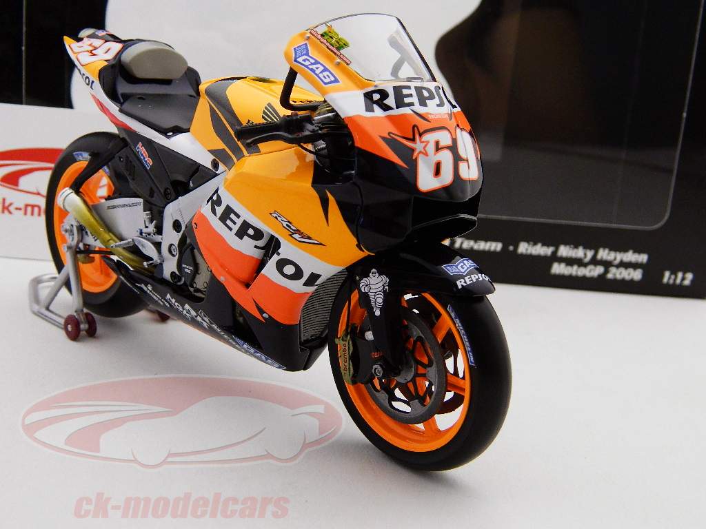 ミニチャンプス Honda RC211V Nicky Hayden 1:12 s-l400.jpg