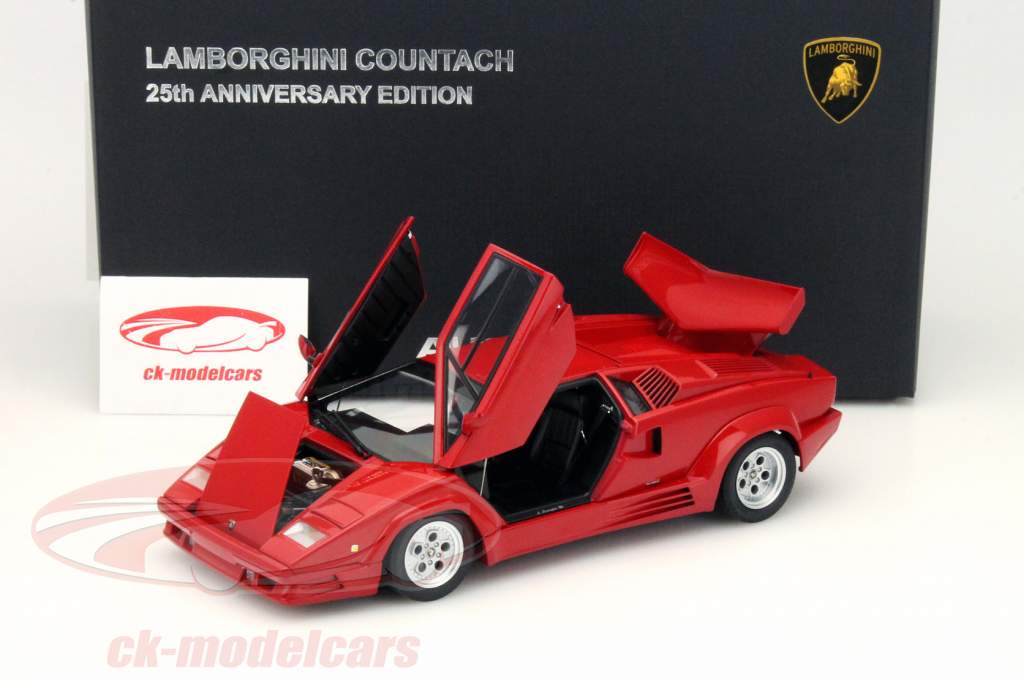 Lamborghini Countach 25th Anniversary издание 1988 1:18 красный Autoart