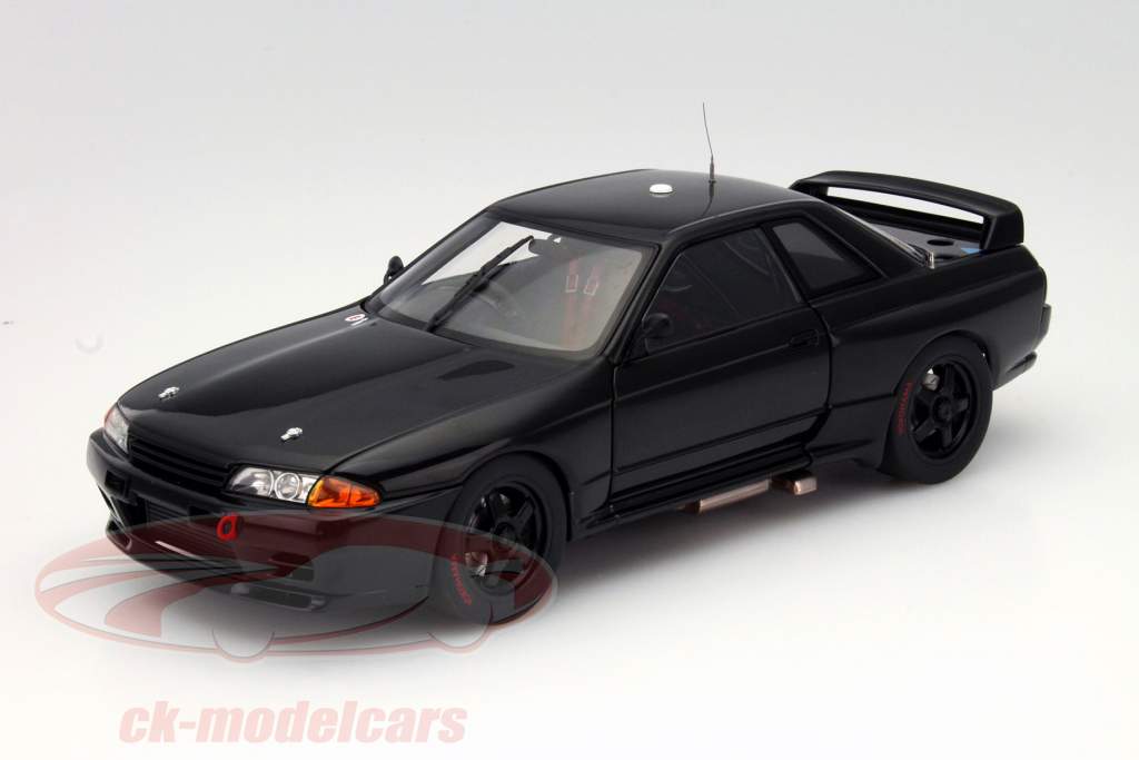 尼桑天际线 (Skyline) GT-R(R32)1992年Plain Body Version 黑色1:18 奥托 AUTOart 