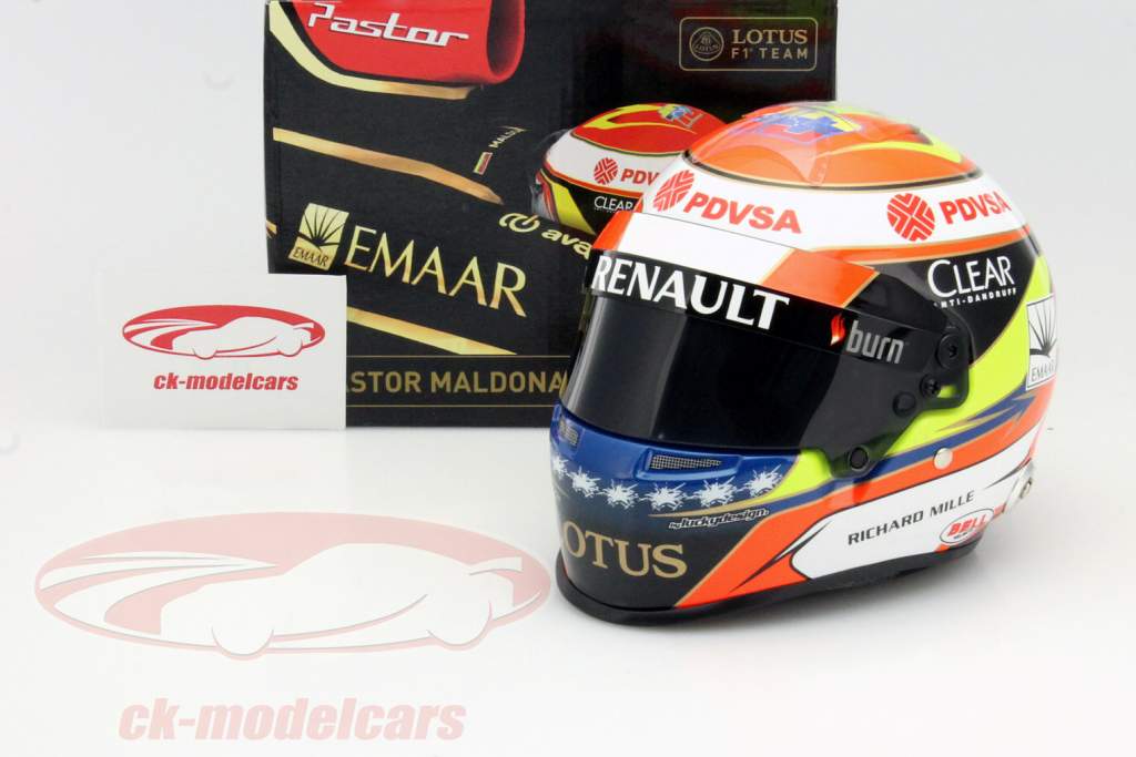 车手: 马尔多纳多~莲花 E22 一级方程式 2014 头盔 1:2 Bell