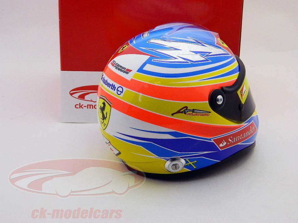 Fernando Alonso Ferrari Formule 1 2011 1:02 helm Schuberth