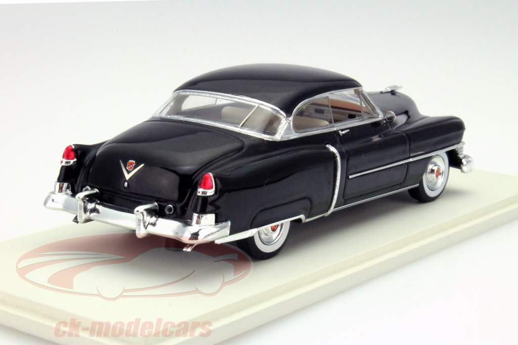Cadillac Type 61 Coupe Год 1950 черный 1:43 Spark