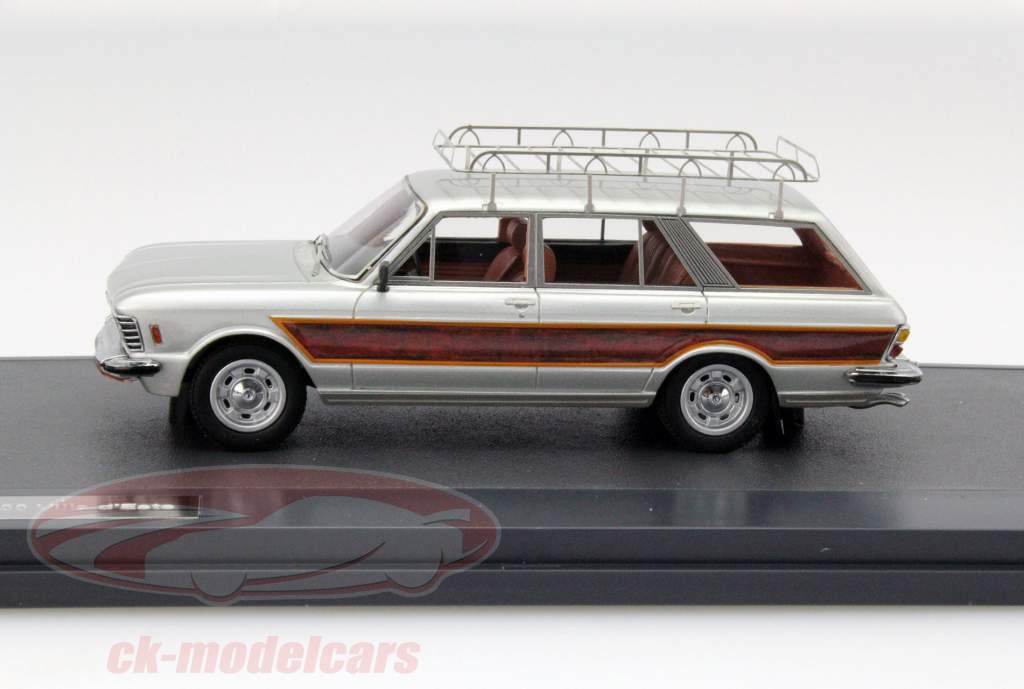 Fiat Introzzi 130 3200 Villa d´Este Année 1970 argent 1:43 Matrix